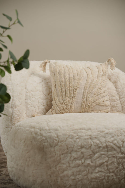 Ivory wavy fur sq cushion